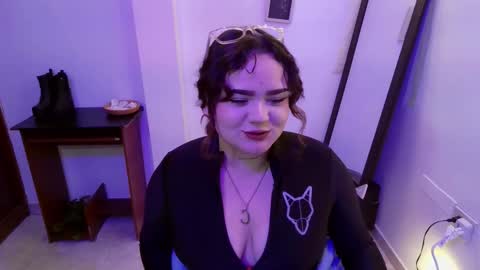 Snapshot of koning_moretti chatting on 02.24.26 camila online show from 02.24.26