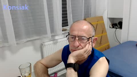 Snapshot of konsiak chatting on 06.08.26 Komsiak online show from 06.08.26