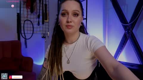 Snapshot of koracrosbie chatting on 01.15.25 Kora TG channel online show from 01.15.25