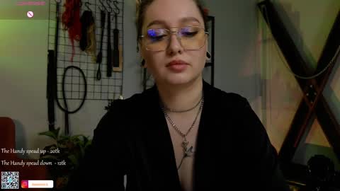 Snapshot of koracrosbie chatting on 01.18.25 Kora TG channel online show from 01.18.25