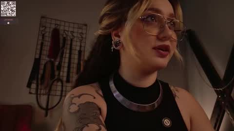 Snapshot of koracrosbie chatting on 09.13.25 Kora TG channel online show from 09.13.25