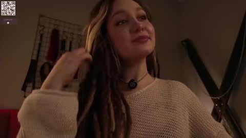 Snapshot of koracrosbie chatting on 10.04.25 Kora TG channel online show from 10.04.25