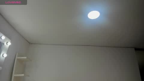 Snapshot of koralcruz chatting on 02.24.26 Koral Cuz online show from 02.24.26