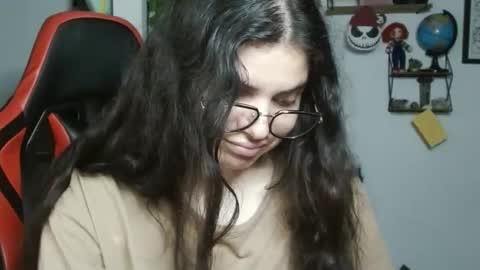 Karoll online show from 02.19.25