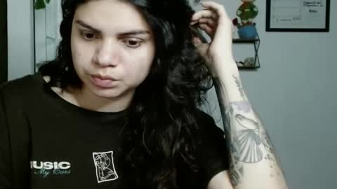 Karoll online show from 09.20.25