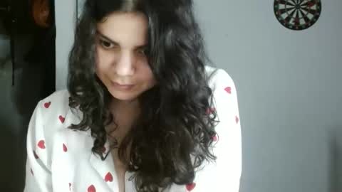 Snapshot of koranikky08 chatting on 05.15.26 Karoll online show from 05.15.26