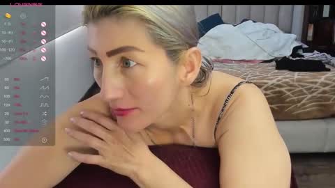 Snapshot of korinasex22 chatting on 09.12.25 korinasex22 online show from 09.12.25