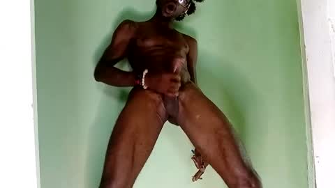 Snapshot of korn4lyfe chatting on 11.17.25 Prince makonnen online show from 11.17.25