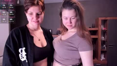 Snapshot of kortney_williams chatting on 12.02.24 Twiix online show from 12.02.24