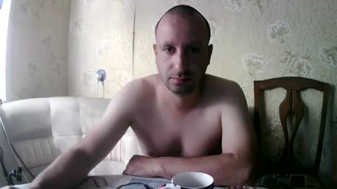 Snapshot of kostua31 chatting on 06.24.26 kvg-1994 online show from 06.24.26