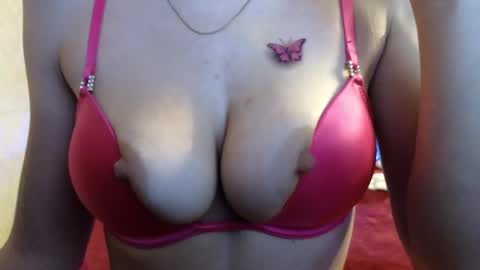 Snapshot of kotogal chatting on 12.27.24 Gal online show from 12.27.24