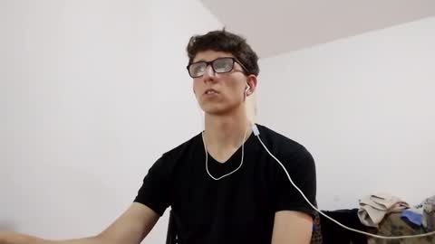 Snapshot of kpo10 chatting on 12.29.24 Facu online show from 12.29.24