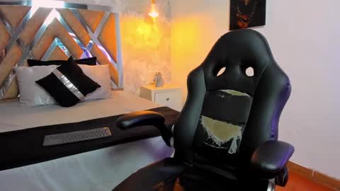 Snapshot of kraven_lust chatting on 10.26.25 Kraven online show from 10.26.25