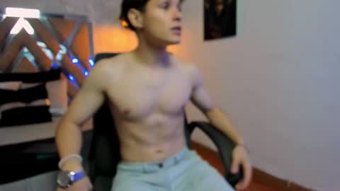 Snapshot of kraven_lust chatting on 11.20.25 Kraven online show from 11.20.25