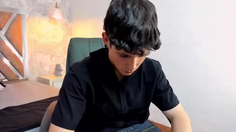 Snapshot of kraven_lust chatting on 11.29.25 Kraven online show from 11.29.25