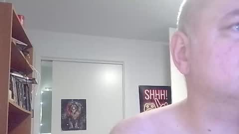 Snapshot of kreolsk34 chatting on 11.30.25 kreolsk34 online show from 11.30.25