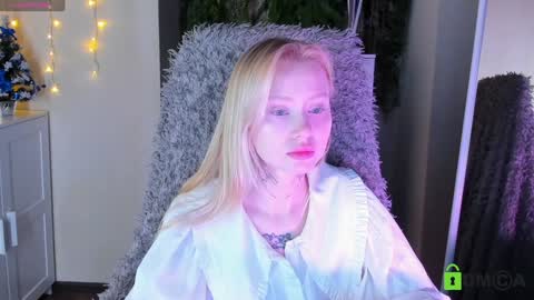 Snapshot of kris_grant chatting on 12.27.24 kris_grant online show from 12.27.24