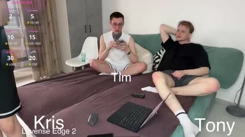 Snapshot of kris_robinson chatting on 02.26.26 Kris online show from 02.26.26