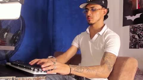 Kriss online show from 10.14.25