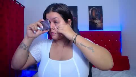 Snapshot of kriss_sweetboobs chatting on 02.16.25 kriss_sweetboobs online show from 02.16.25