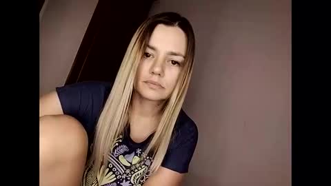 KrissSexi online show from 11.19.25