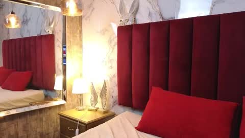 Snapshot of kristaritter chatting on 09.18.25 Krista Ritter online show from 09.18.25