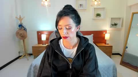 Snapshot of kristen_garner chatting on 01.15.25 Sophia online show from 01.15.25