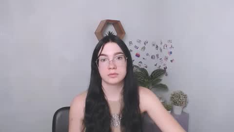 Kristen online show from 09.12.25