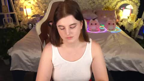 Snapshot of kristifoxy chatting on 05.20.26 kristifoxy online show from 05.20.26