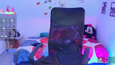 Kristin  online show from 02.25.26