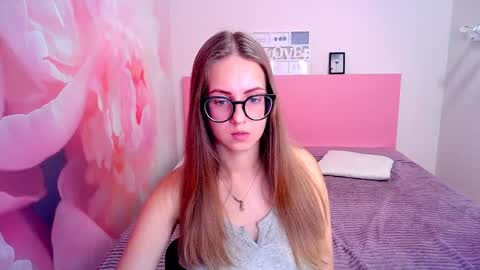 Kristina Adel online show from 12.19.24