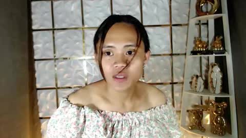 Snapshot of kristine_fox chatting on 04.06.26 kristine_fox online show from 04.06.26