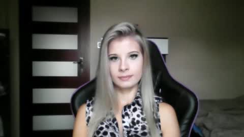 KristineAmore online show from 09.16.25