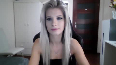 KristineAmore online show from 09.24.25