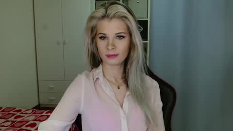 KristineAmore online show from 02.10.26