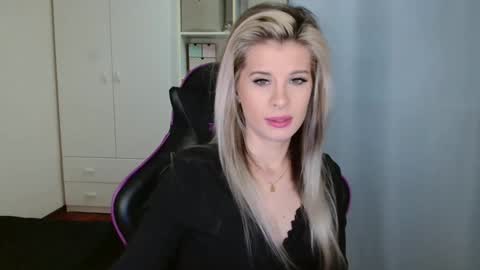 KristineAmore online show from 03.03.26