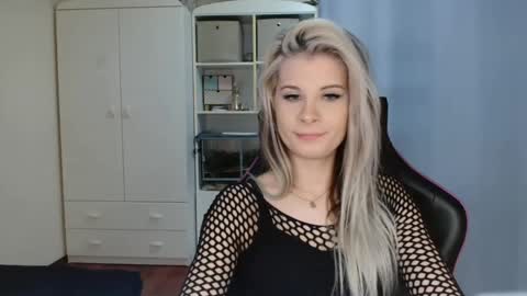 KristineAmore online show from 04.21.26