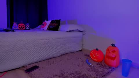 Im Dani3 online show from 10.15.25