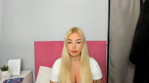 KristyFlowers online show from 01.20.25