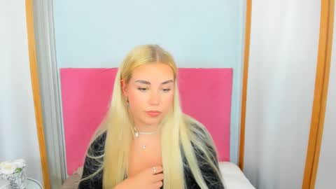 KristyFlowers online show from 02.03.25