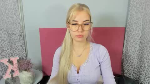 KristyFlowers online show from 12.17.25