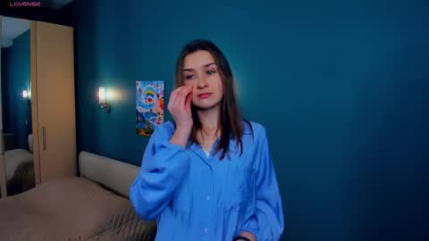 Snapshot of kristynhoughland chatting on 11.15.25 Misty online show from 11.15.25