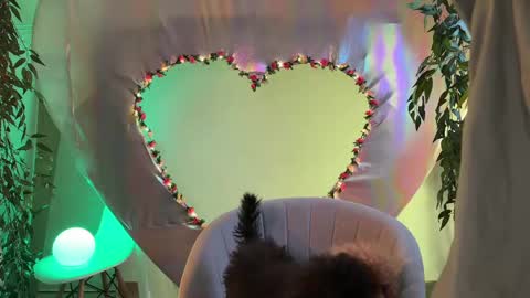 Snapshot of kristyspiritedaway chatting on 02.14.25 Kristy Nip slip shady Best model on CB online show from 02.14.25