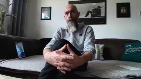 krummersaebel online show from 02.22.25