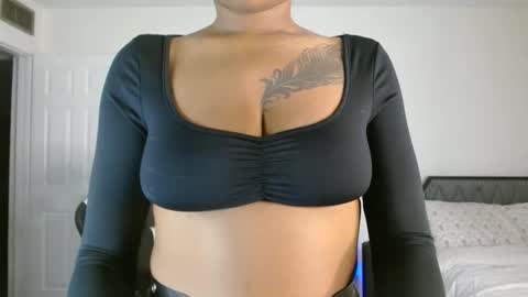 Snapshot of krystalblakexxx chatting on 02.25.26 Krystal Blake online show from 02.25.26