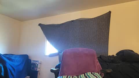 Snapshot of kubish1 chatting on 09.30.25 Kubish online show from 09.30.25