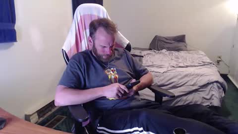 Snapshot of kuggy570 chatting on 04.18.26 Kuggy online show from 04.18.26