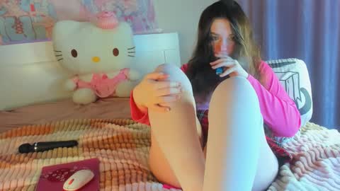 Snapshot of kuraii_ chatting on 02.16.26 Anna online show from 02.16.26