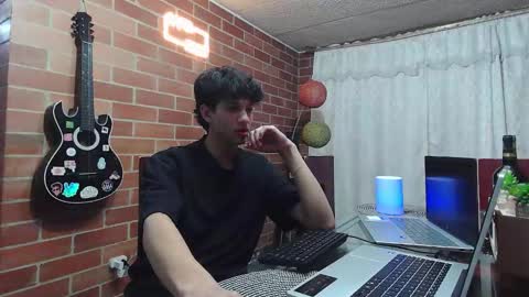 Snapshot of kurtt_ chatting on 03.11.26 JASON online show from 03.11.26