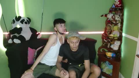 Snapshot of kurtwillms chatting on 12.02.25 kurtwillms online show from 12.02.25